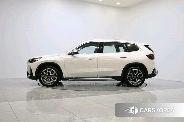 BMW iX1 id 4265700 из Китая 17