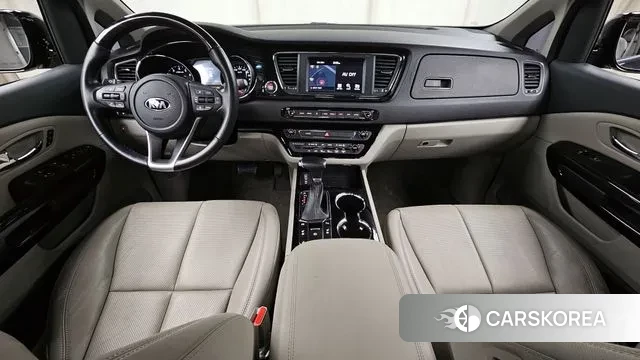 Kia The New Carnival id 3307900 из Кореи 17