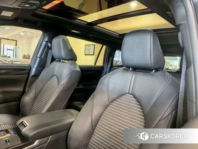 Toyota Crown Lufang id 4260985 из Китая 16