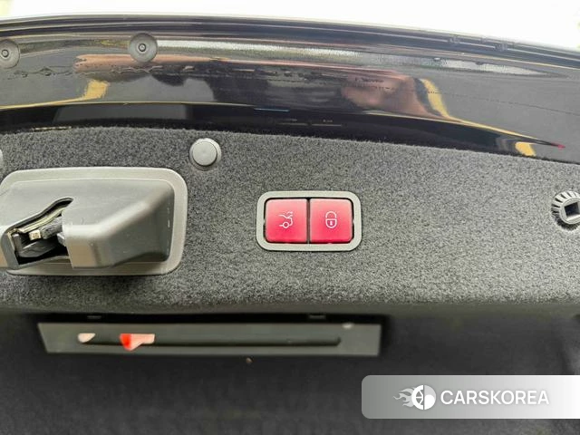 Mercedes-Benz S-class id 4220949 из Китая 25