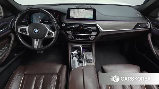 BMW 5 Series (G30) id 3479522 из Кореи 17