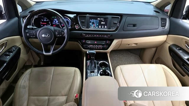 Kia The New Carnival id 3844455 из Кореи 17