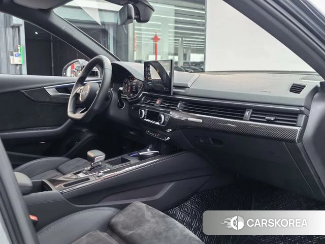 Audi A4L id 4393396 из Китая 15