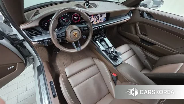 Porsche 911(992) id 3483678 из Кореи 17