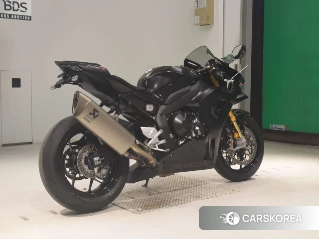 Проданный Honda CBR1000RR-R FIREBLADE SP id 4297142 из Японии, фото 8