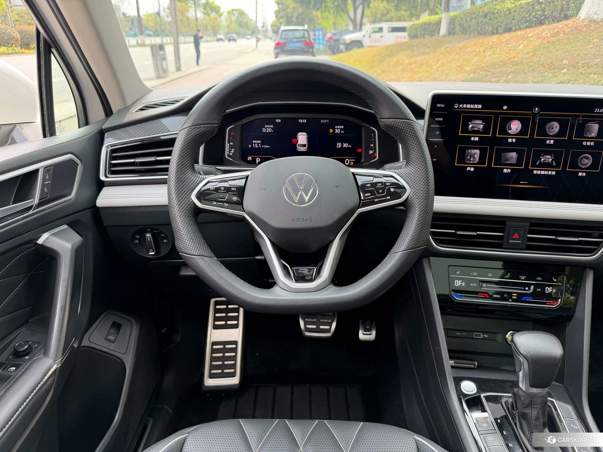 Volkswagen Tiguan L id 4426786 из Китая 10