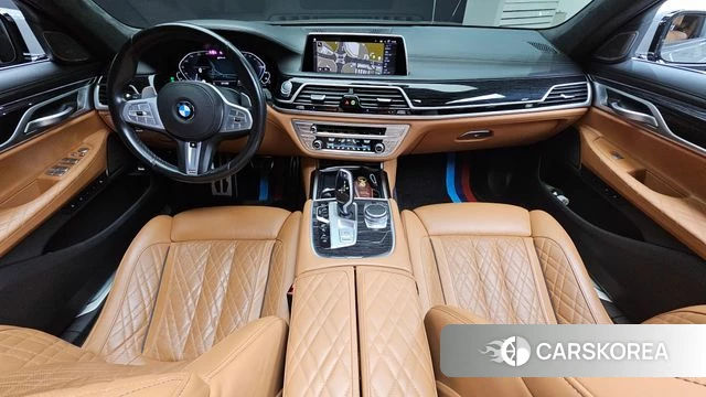 BMW 7 Series (G11) id 4580899 из Кореи 32