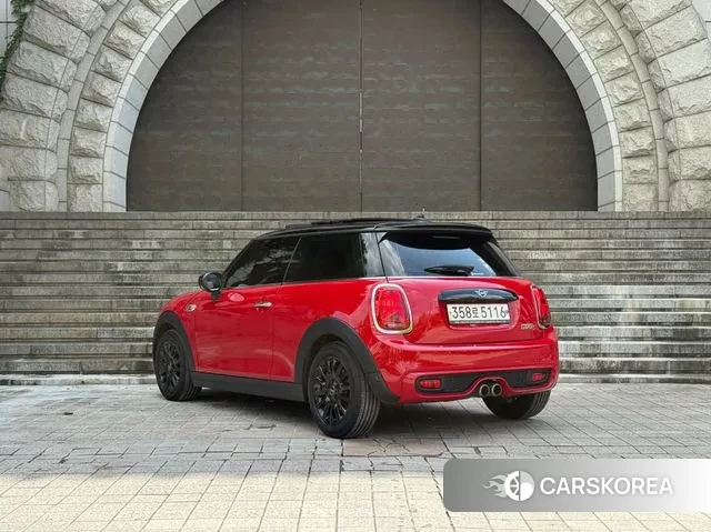 Mini Cooper S id 3160992 из Кореи 17