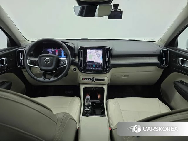 Volvo XC40 id 3940561 из Кореи 17