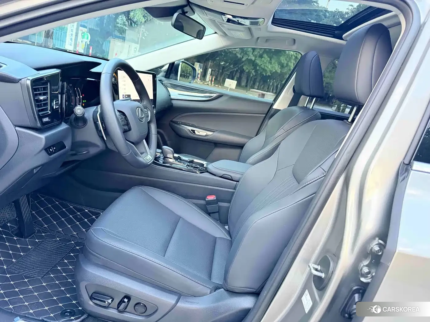 Lexus NX id 4674280 из Китая 7