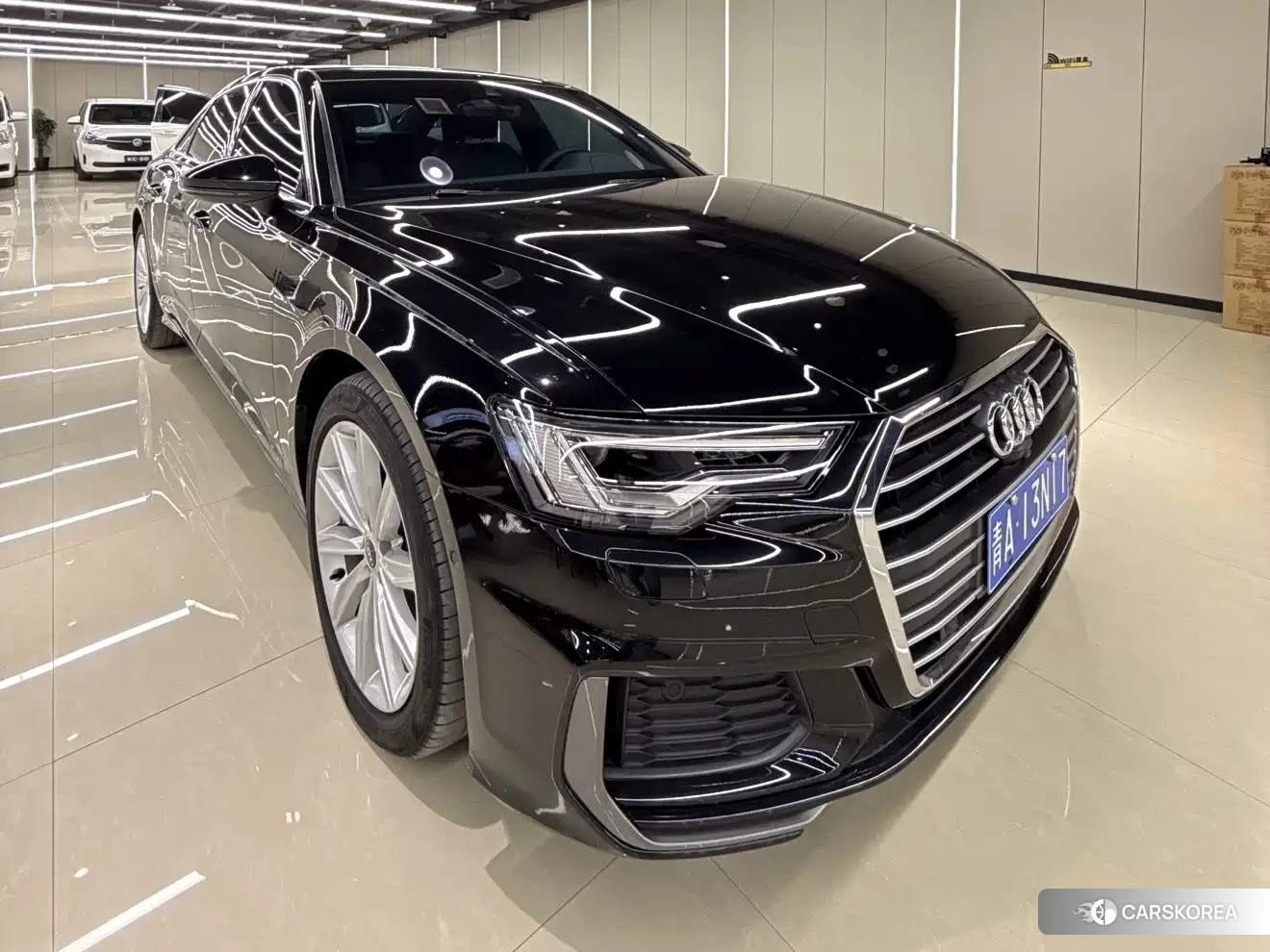 Audi A6L id 4545873 из Китая 27
