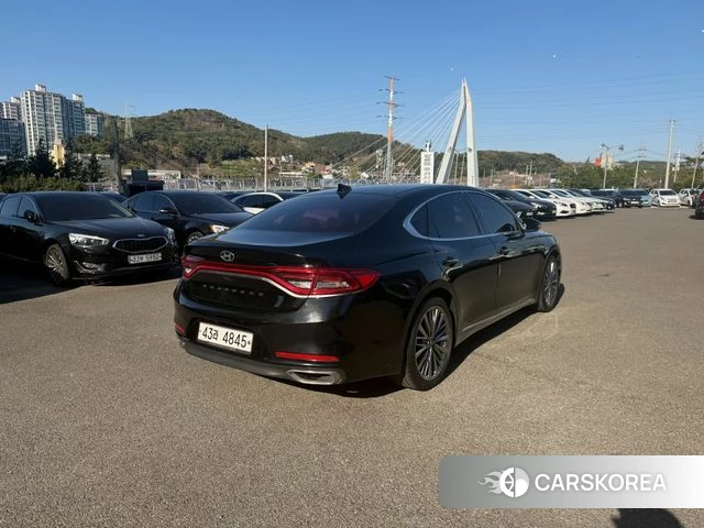 Hyundai Grandeur IG id 4417365 из Кореи 17