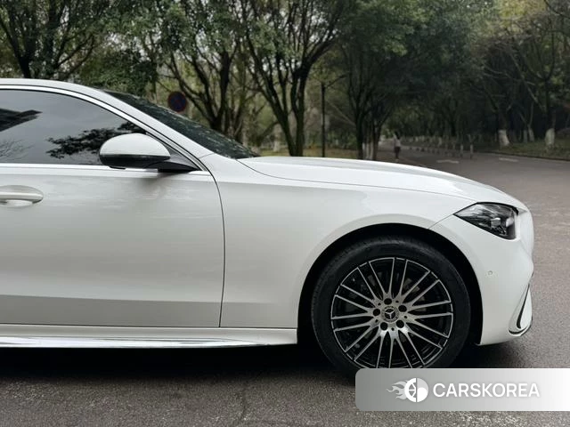 Mercedes-Benz Class C id 4234850 из Китая 11