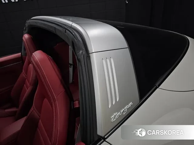 Porsche 911(992) id 3415459 из Кореи 17