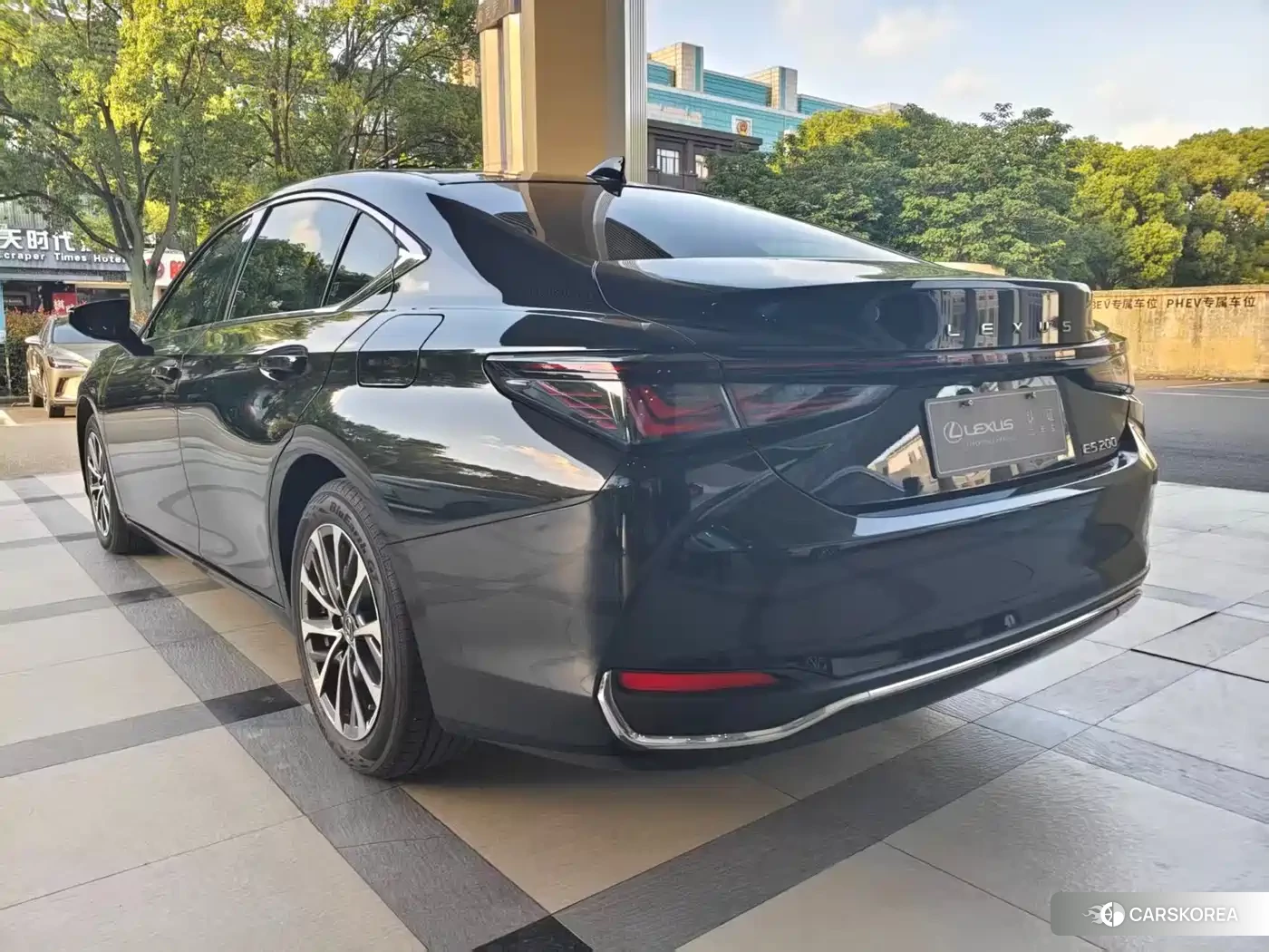 Lexus ES id 4539466 из Китая 7