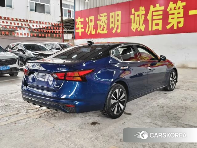 Nissan Teana id 4393861 из Китая 7