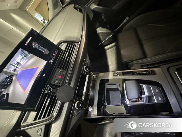 Audi Q5L id 4333909 из Китая 16