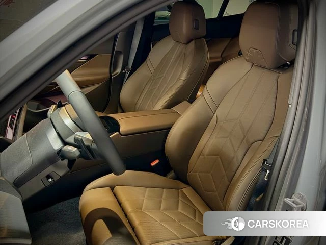 BMW 5 Series (G60) id 4193962 из Кореи 7