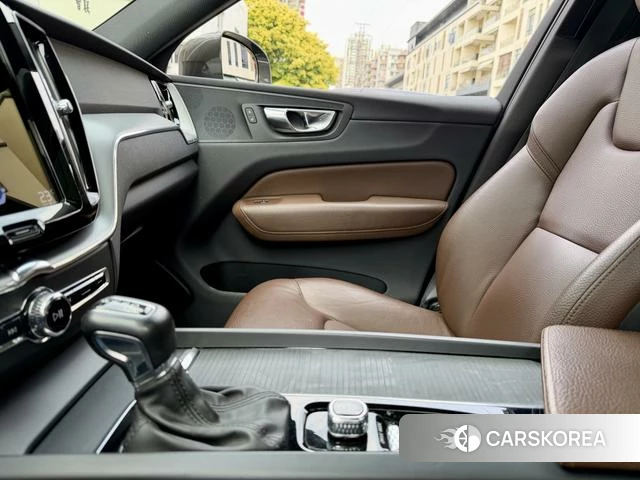 Volvo XC60 id 4227317 из Китая 14