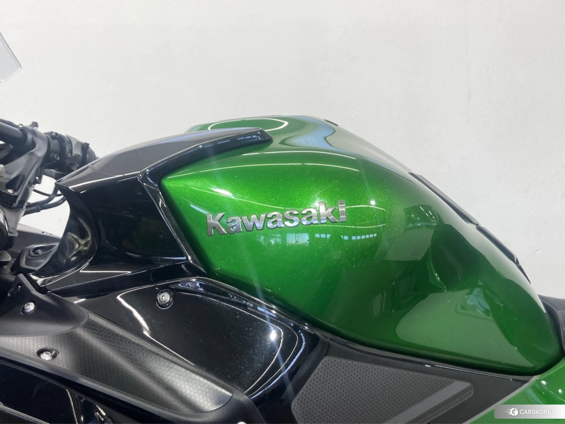 Kawasaki NINJA H2 SX SE id 4373852 из Японии 27