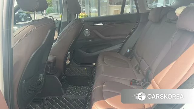 BMW X1 id 4333854 из Китая 13