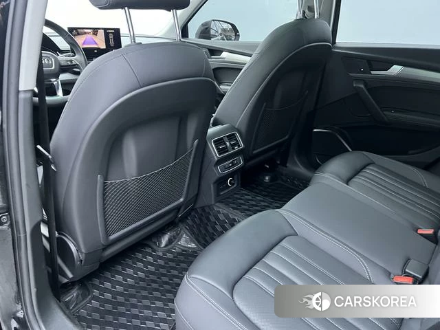 Audi Q5L id 4207308 из Китая 26