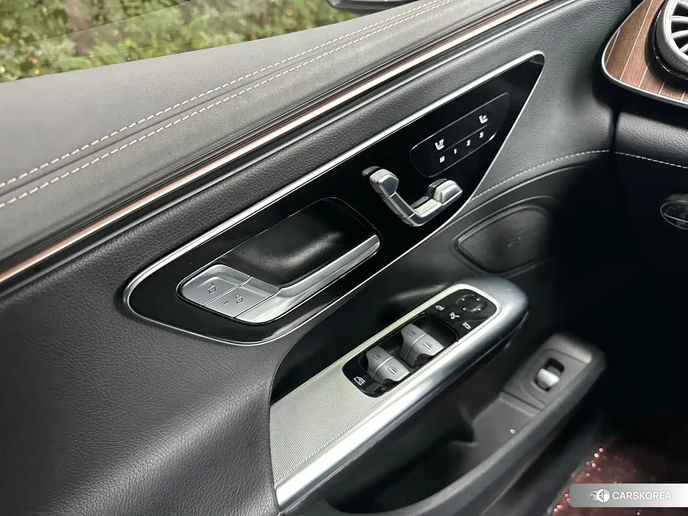 Mercedes-Benz EQE id 4538987 из Китая 17