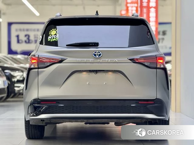 Toyota Saina id 4276597 из Китая 11