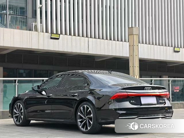 Audi A7L id 3939271 из Китая 7