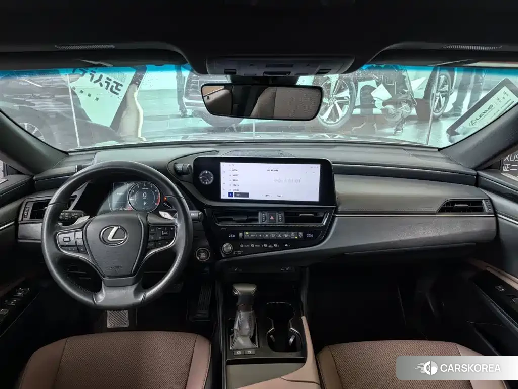 Lexus ES id 4679484 из Китая 7