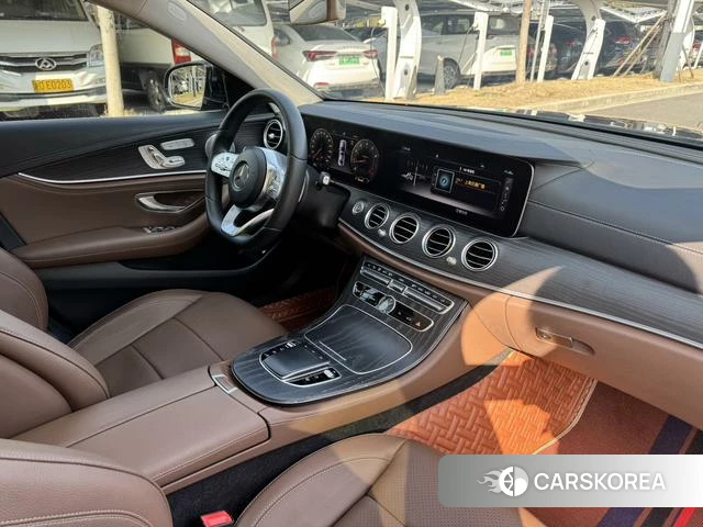 Mercedes-Benz E-class id 4210859 из Китая 20