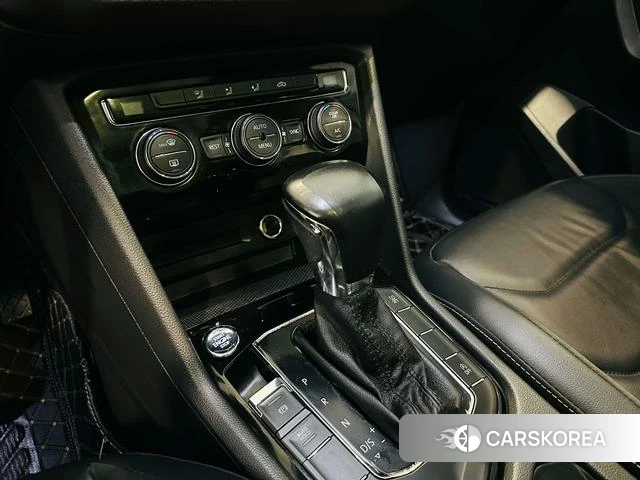 Volkswagen Tiguan L id 4236372 из Китая 13
