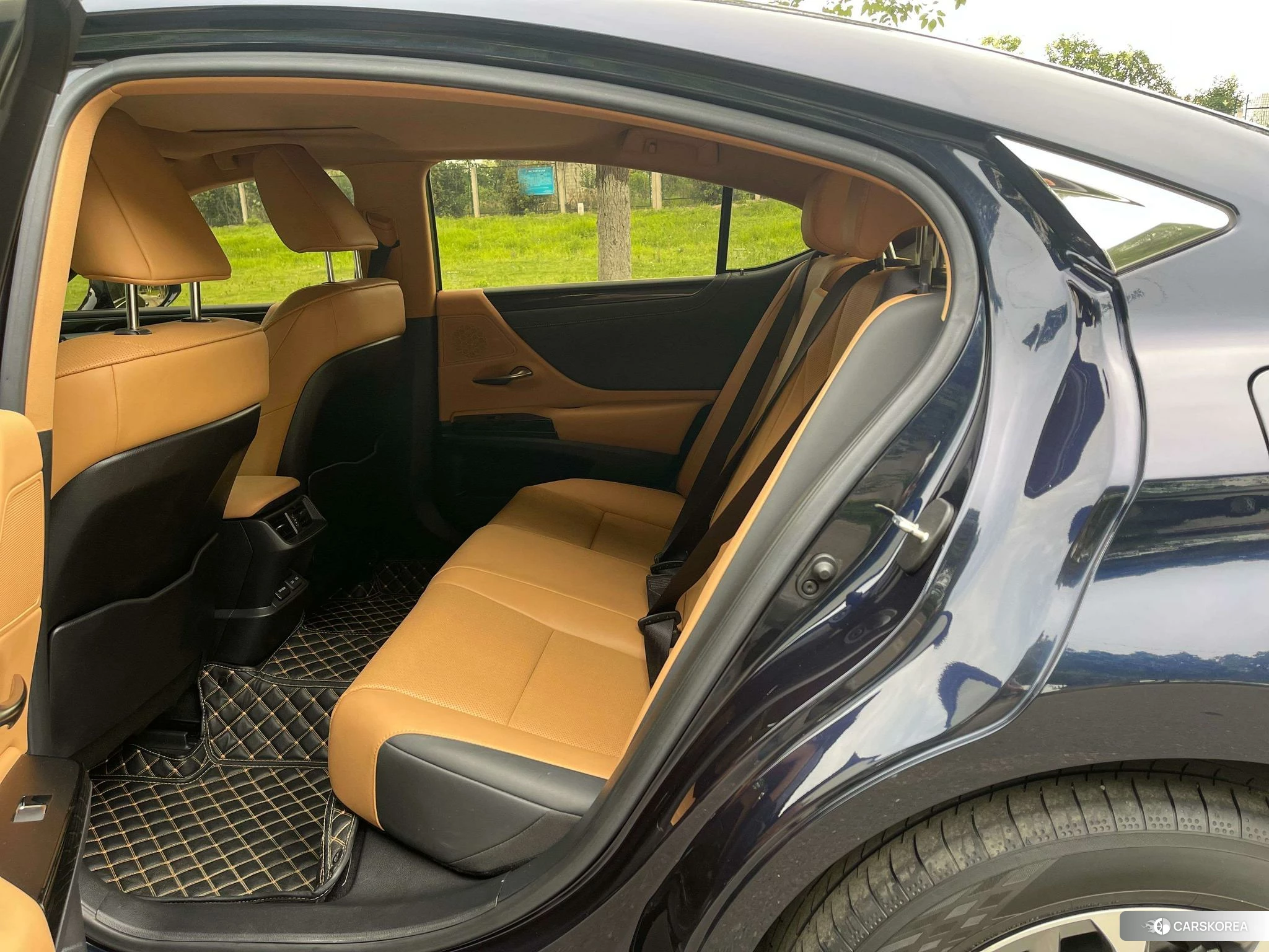 Lexus ES id 4453965 из Китая 17