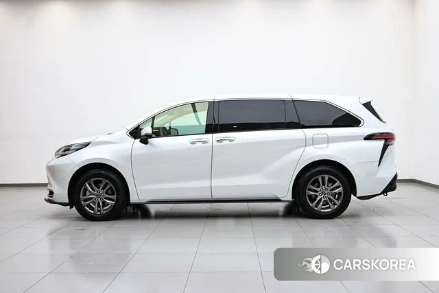 Toyota Saina id 4261986 из Китая 17