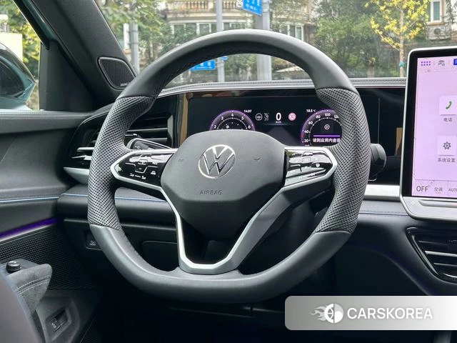 Volkswagen Passat id 4215204 из Китая 24