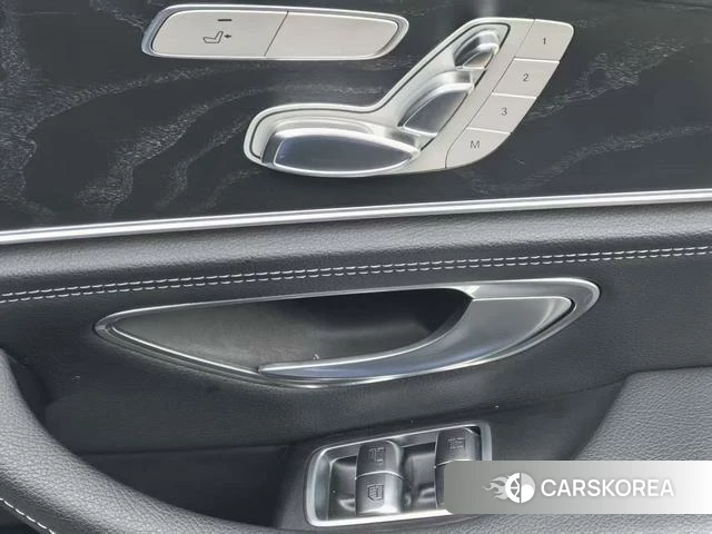 Mercedes-Benz E-class id 4238622 из Китая 10