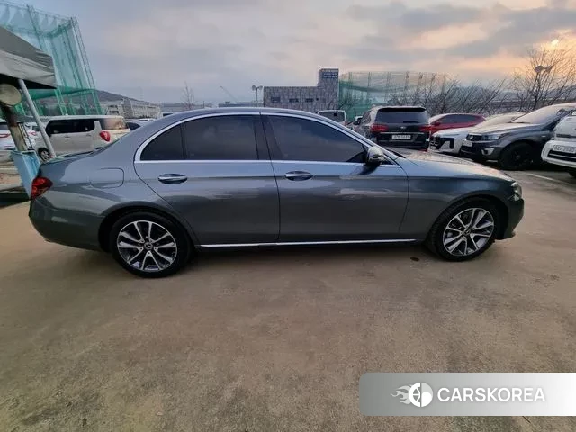 Mercedes-Benz E-Class W213 id 3612583 из Кореи 17