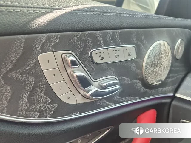 Mercedes-Benz E-Class W213 id 3098107 из Кореи 7