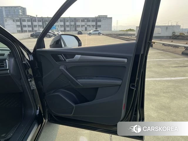 Audi Q5L id 4229192 из Китая 15