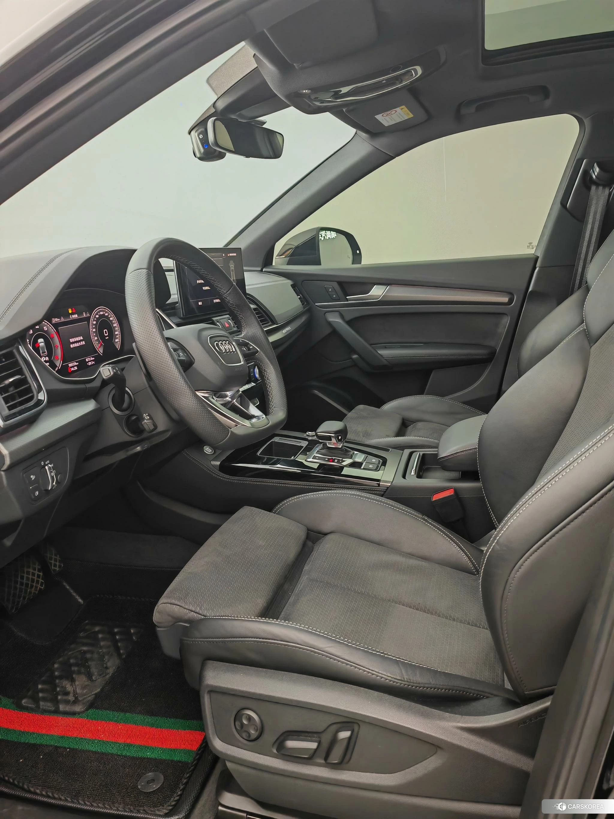 Audi Q5L id 4510301 из Китая 9