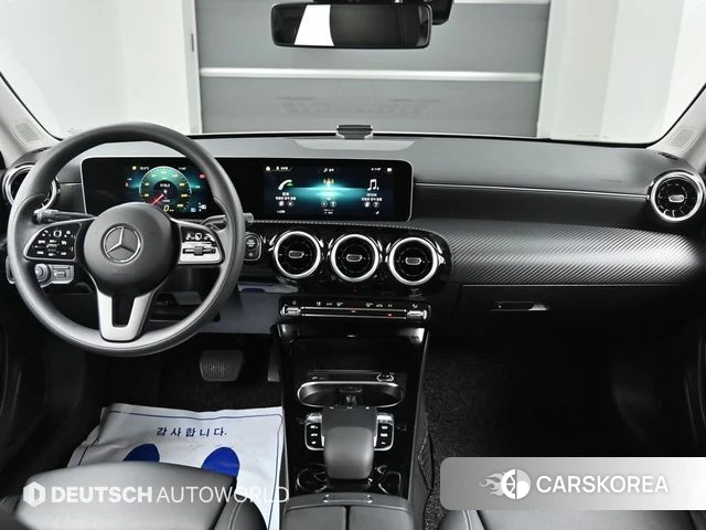 Mercedes-Benz A-Class W177 id 4637298 из Кореи 17