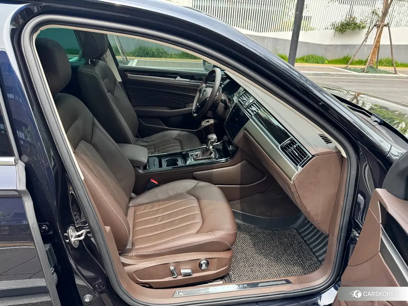 Volkswagen Phideon id 4559755 из Китая 24