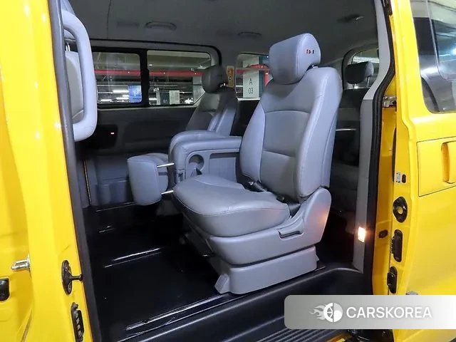 Hyundai The New Grand Starex id 3282381 из Кореи 17