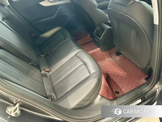 Audi A4L id 4272659 из Китая 14