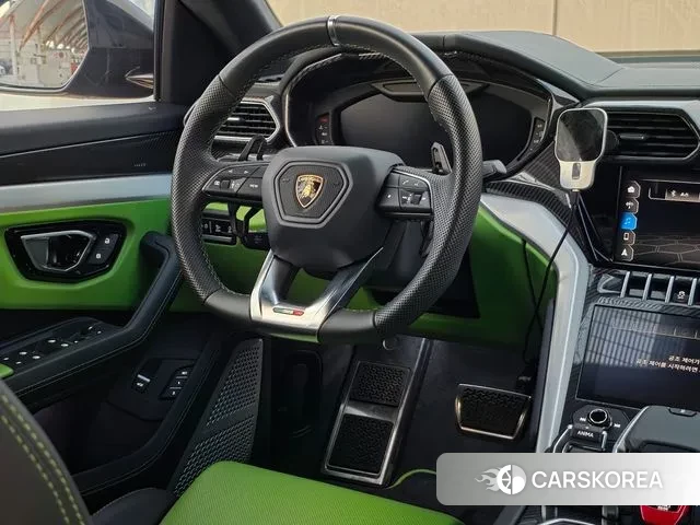 Lamborghini Urus id 3350239 из Кореи 17