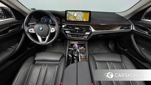 BMW 5 Series (G30) id 4692038 из Кореи 17
