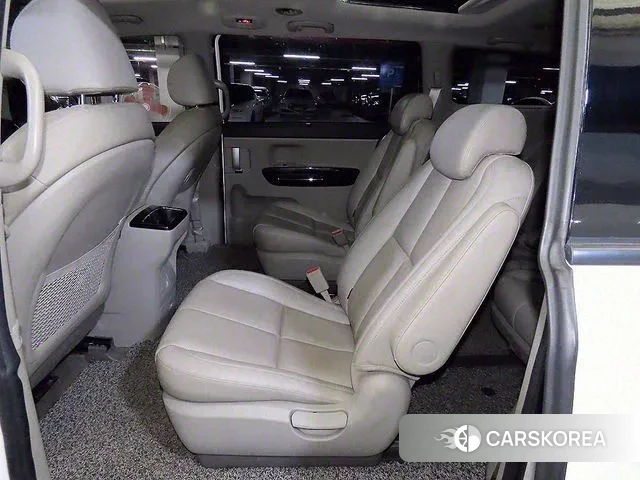 Kia The New Carnival id 2941426 из Кореи 17