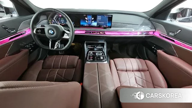 BMW 7 Series (G70) id 3142193 из Кореи 17