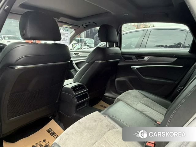 Audi A6L id 4348982 из Китая 7