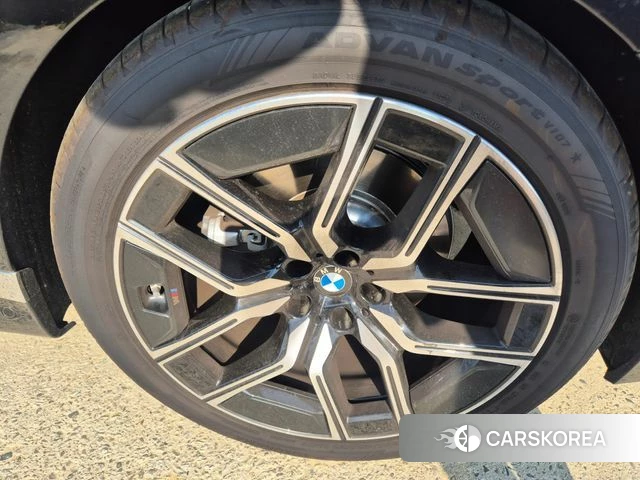 BMW 7 Series (G70) id 4329339 из Кореи 12